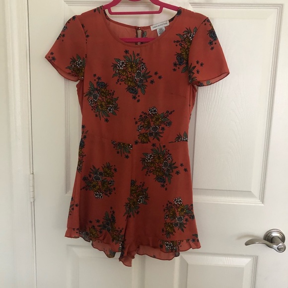 Floral romper - Picture 2 of 5